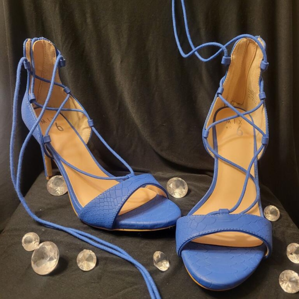 Mix No. 6 - Blue Heels